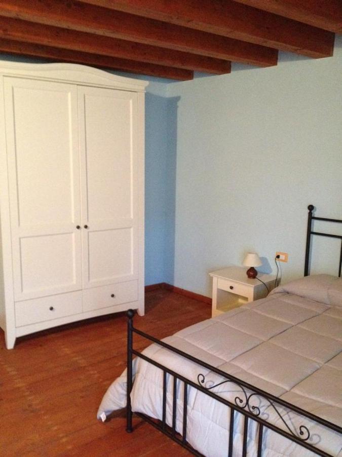 La Casa Del Borgo Bed and Breakfast Ittireddu Exteriör bild